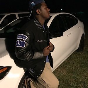 Meet your Posher, Johnathan